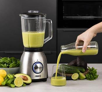 Princess blender i brug i køkkenet